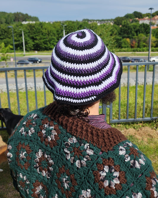 Spiral Bucket Hat - Black, Purple, & White