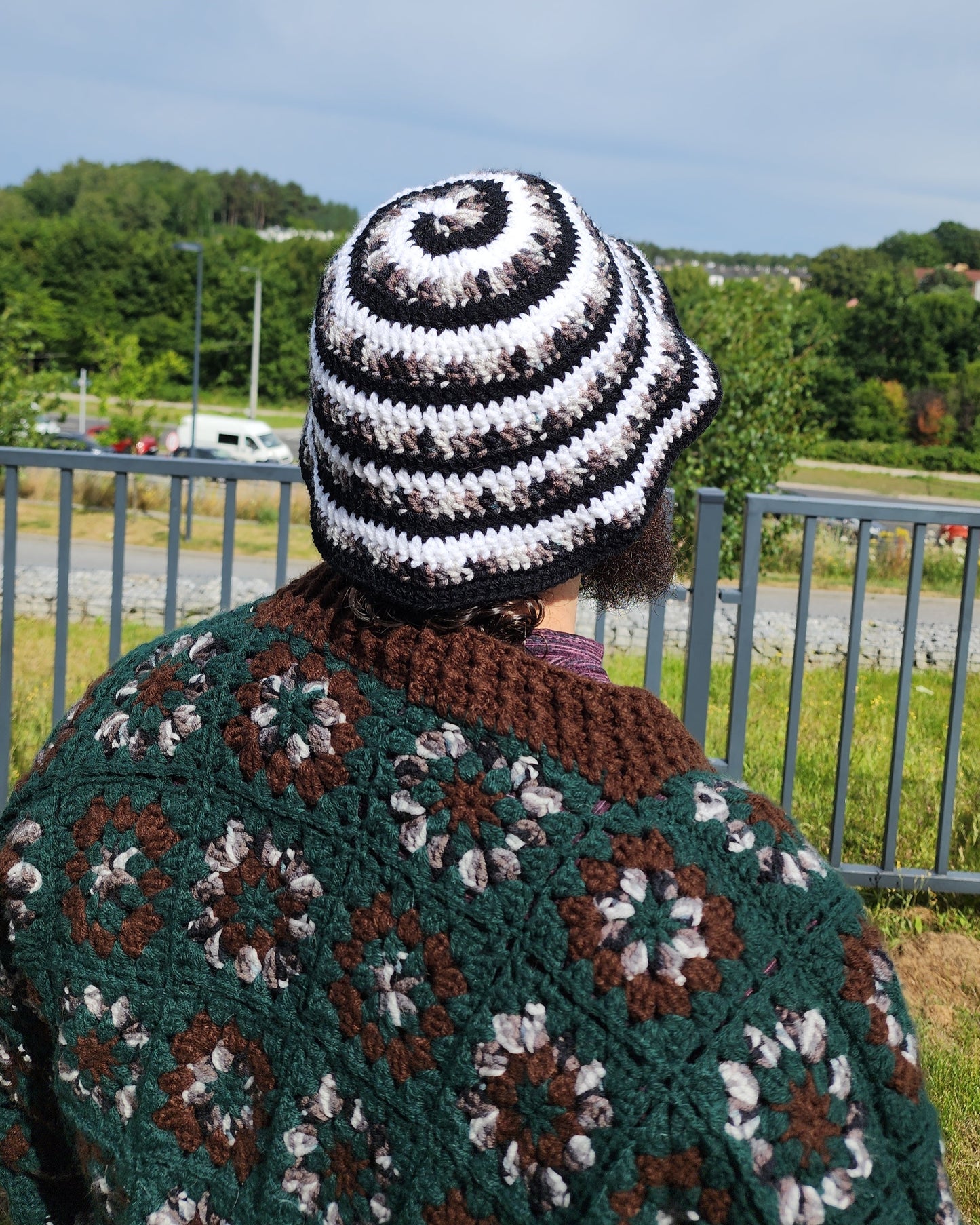 Spiral Bucket Hat - Black, Grey, & White