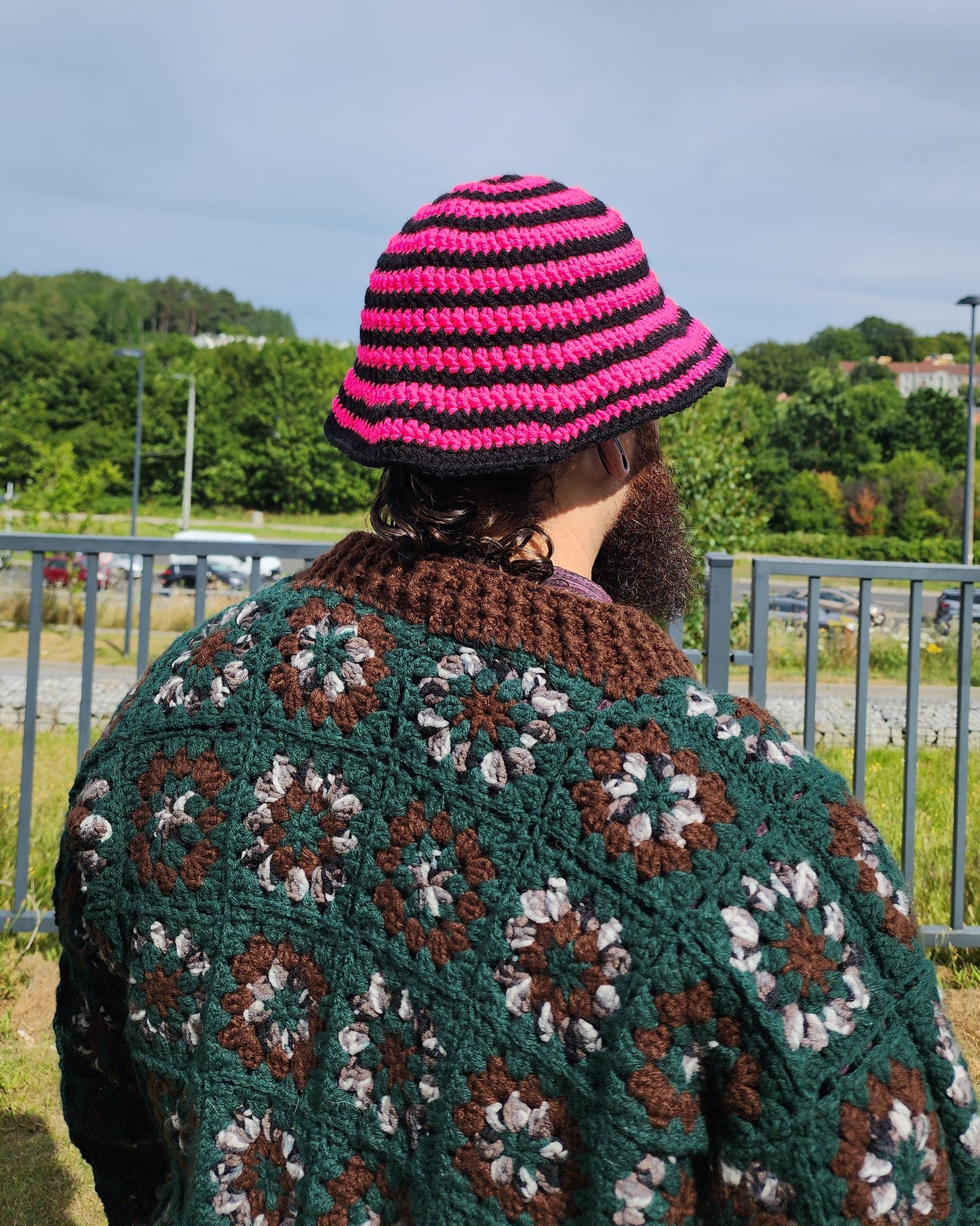 Spiral Bucket Hat - Hot Pink & Black